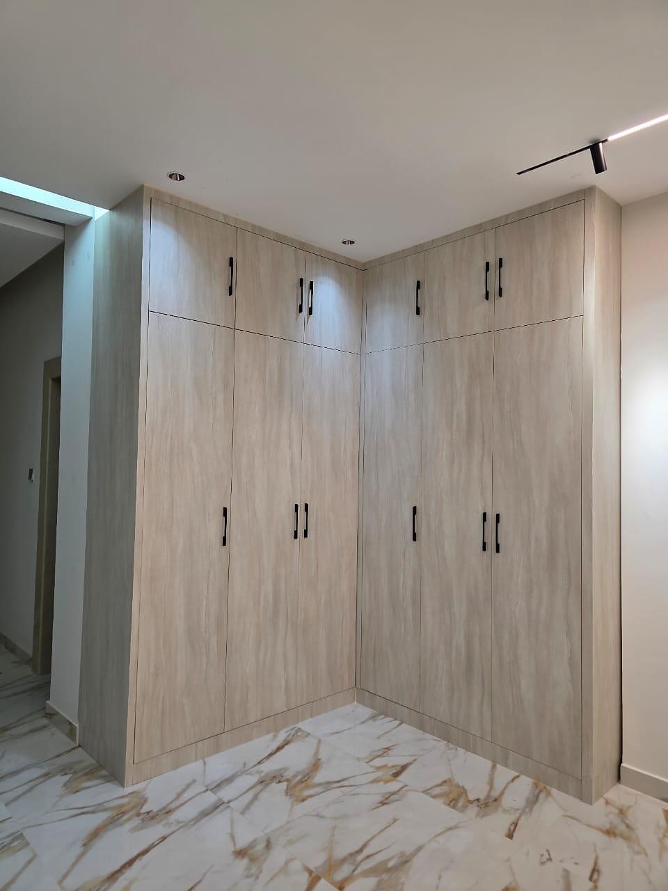 Wardrobes & Walk-In Closets project 5